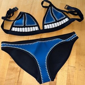 women’s small triangl bathing suit